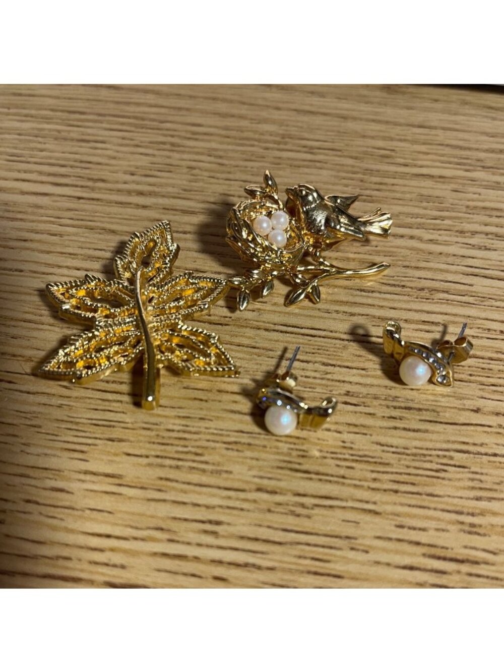 Gold Tone Maple Leaf & Bird Nest Brooches With Pearl Accents &Earrings Set MCM